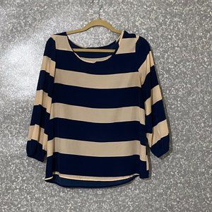 Peach Love Cream California blouse/ pullover size M Blue & Beige Flowy Casual